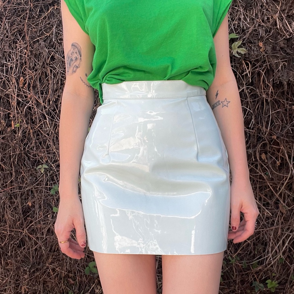AMERICAN APPAREL patent mini skirt